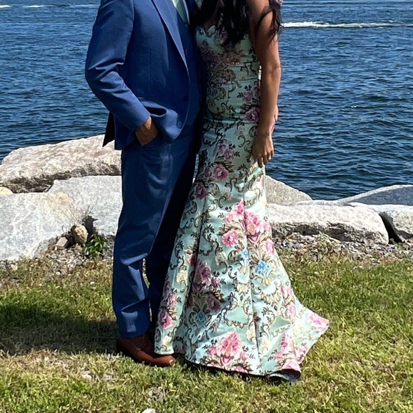 Jovani Evening Gown - Picture 5 of 8